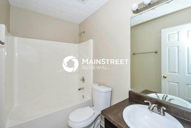 Building Photo - 4 Bedroom Pet-Friendly Home in Covington, GA with Main Street Renewal