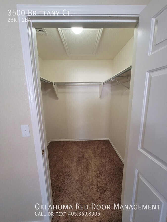 Building Photo - 3500 Brittany Ct