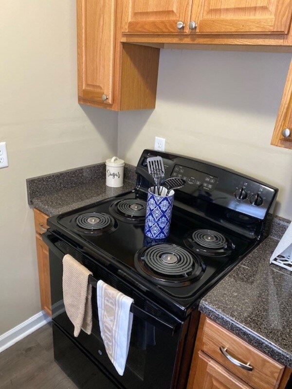 Building Photo - 1500 Millview Dr