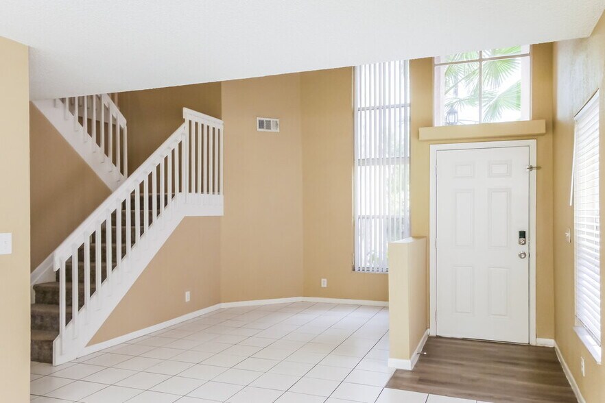 Building Photo - 3275 W Buena Vista Dr