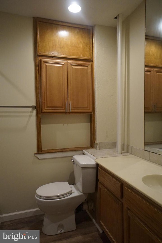 Building Photo - 2152 E Dauphin St