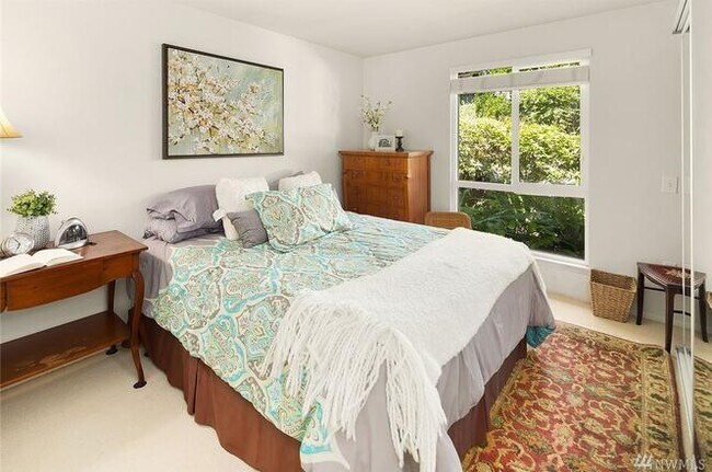 Bedroom 3 - 1605 102nd Pl NE