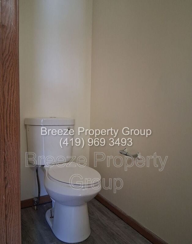 Building Photo - 2816 Benford Ln