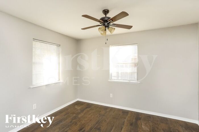 Building Photo - 143 Bream Dr