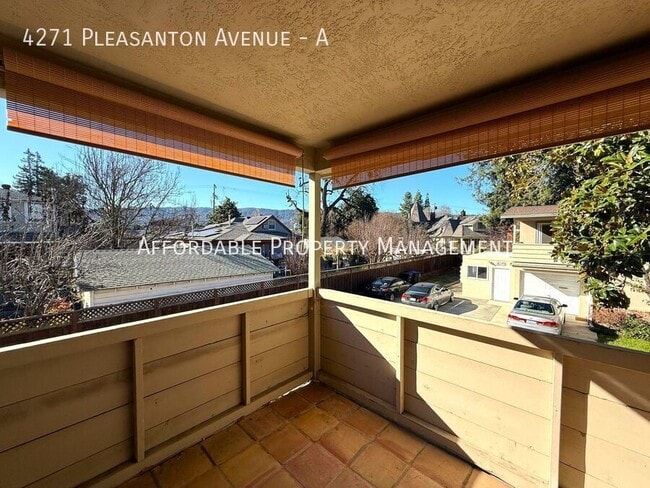 Building Photo - 4271 Pleasanton Ave