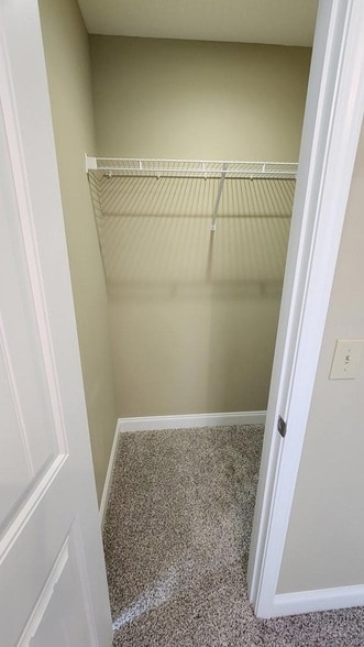 Building Photo - 2702 N Railroad St