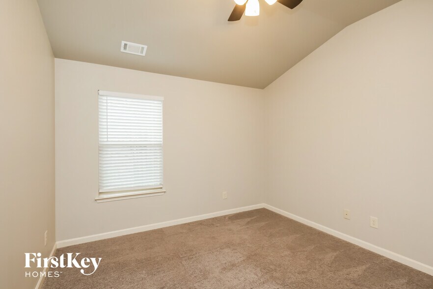 Building Photo - 241 Braselton Farms Dr