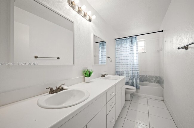 Building Photo - 3676 San Simeon Cir