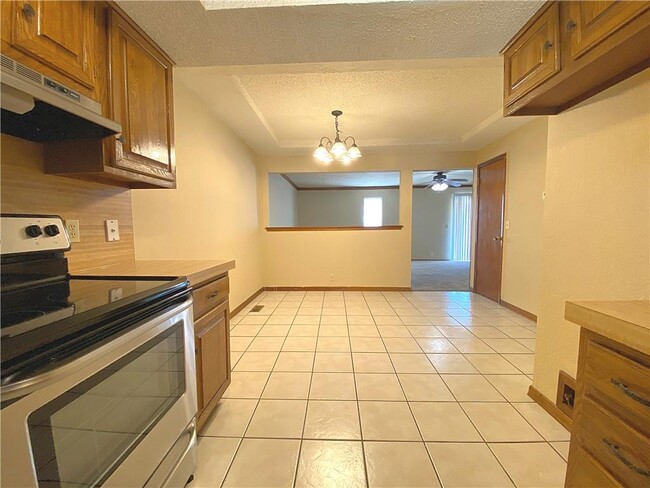Building Photo - 3620 Wynn Cir