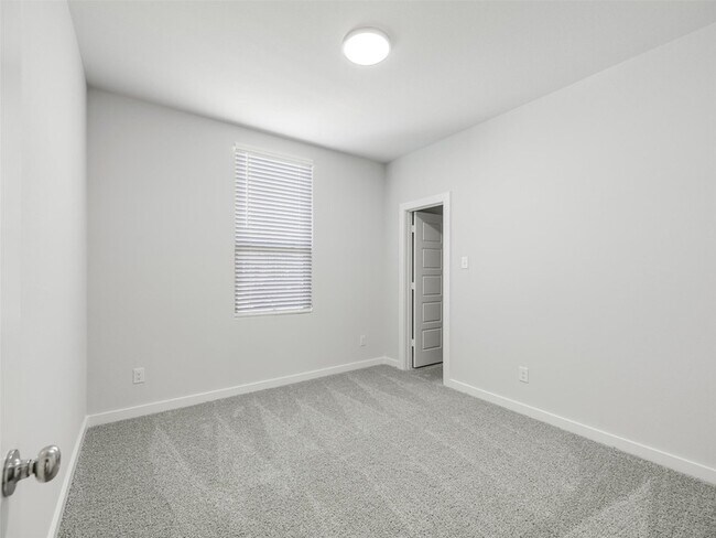 Building Photo - 1136 Del Rio Dr