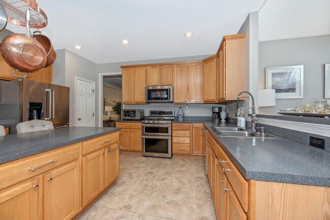 Building Photo - LEASE PENDING! Beautiful 4-Bedroom Colonial in Walkersville