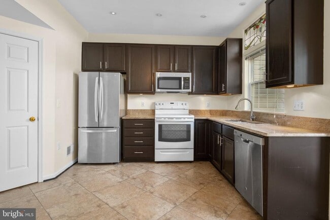 Building Photo - 4384 Sutler Hill Square