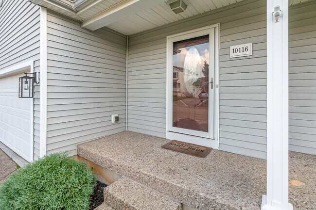 Building Photo - 10116 Winding River Way