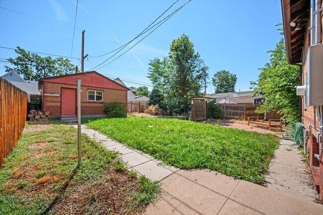 Building Photo - Historic Charm & Modern Comfort in Prime Platt Park Location