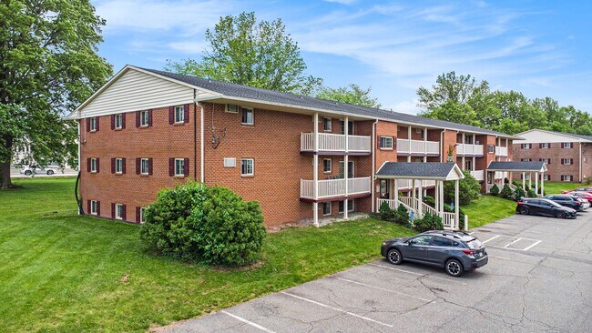 Building Photo - Almont Terrace Apartments