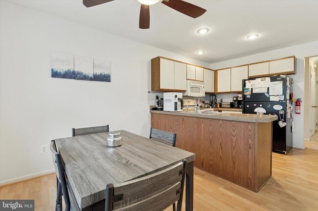 Building Photo - 235 Copper Beech Dr