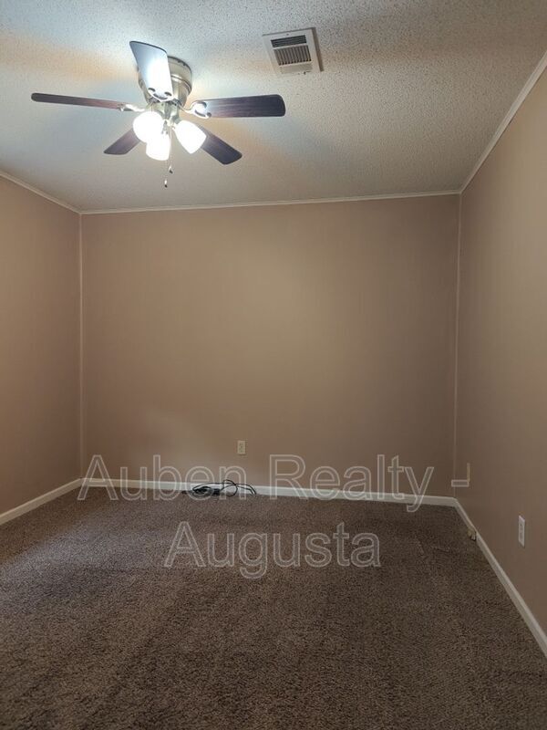 Building Photo - 3718 Byrd Rd