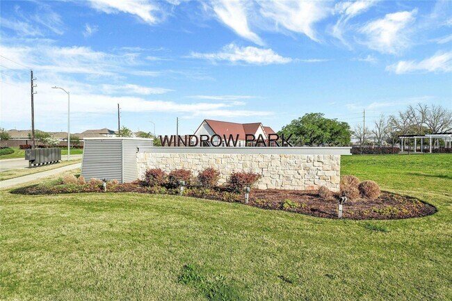 Building Photo - 17835 Plow Horse Ln