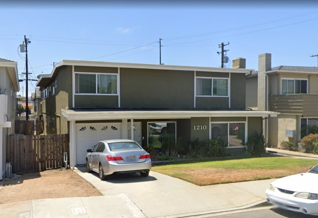 Building Photo - 1210 Amethyst St