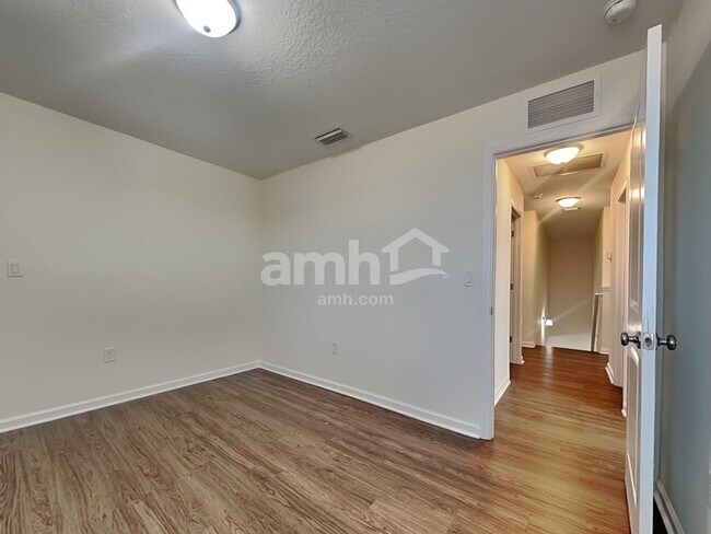 Building Photo - 8716 Layalie Way