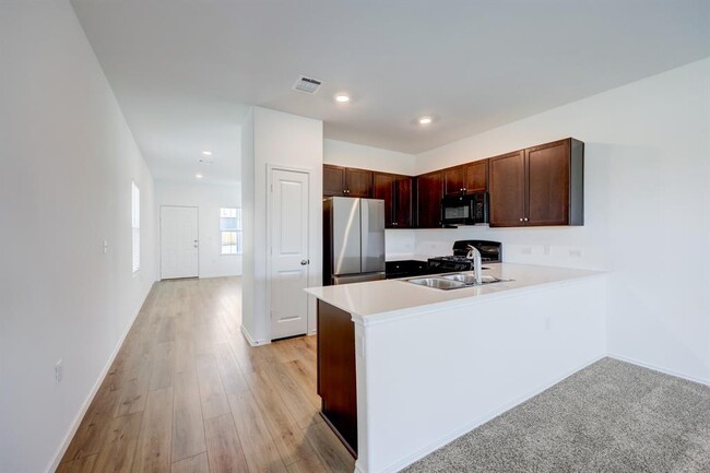 Building Photo - 2817 Dezmond Diamond Ct