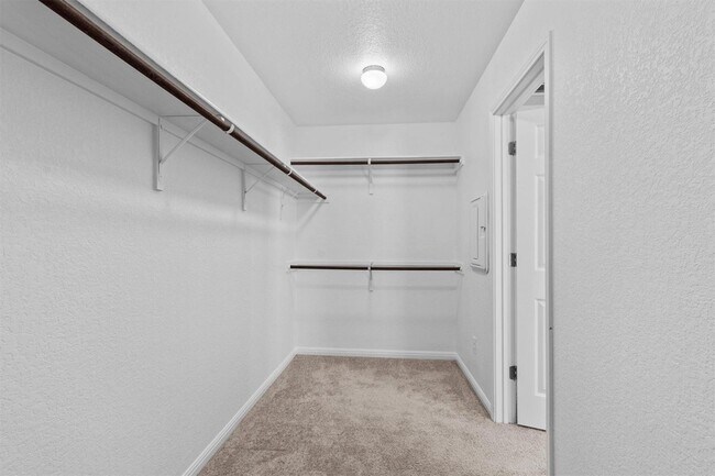 Building Photo - 520 Betty Ann Wy