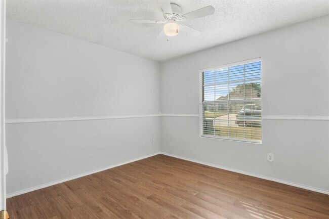 Building Photo - 2012 E Gann Hill Dr