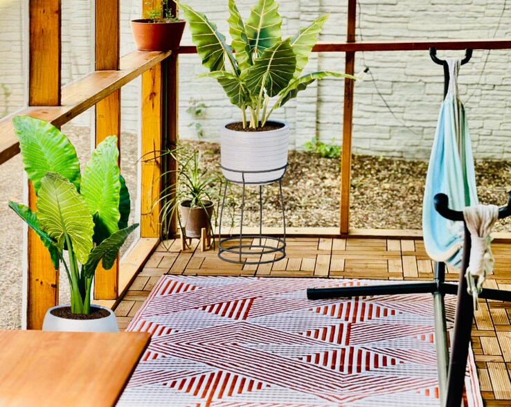 Building Photo - 607 Dawson St