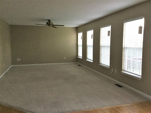 Building Photo - 181 Coyote Dr