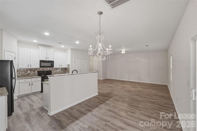 Building Photo - 8422 Candlenut Ln