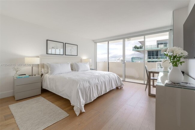 Building Photo - 5757 Collins Ave