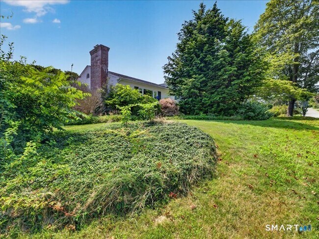 Building Photo - 41 Island View Ave