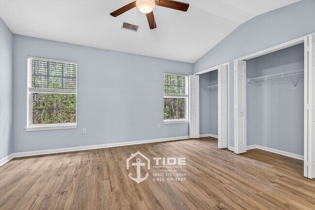 Building Photo - Townhome Living on Daniel Island