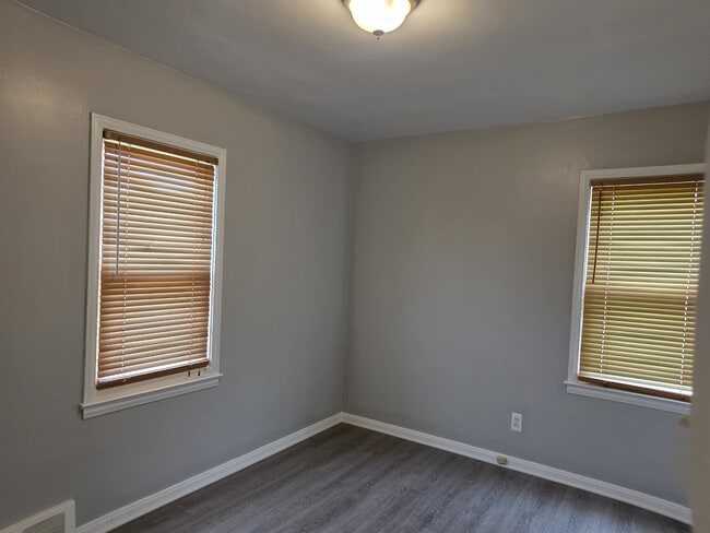 Building Photo - 26051 Alger St