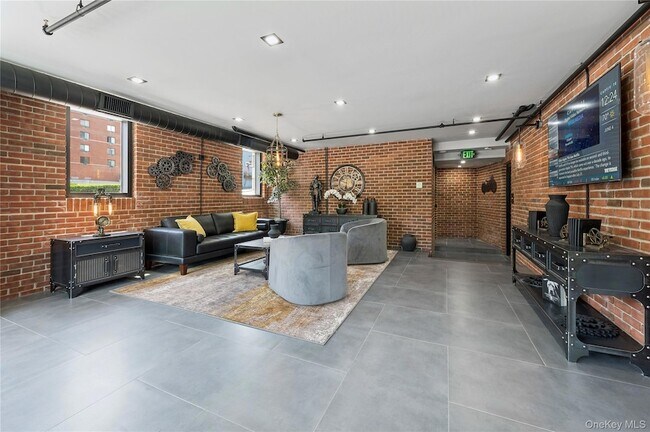 Building Photo - 172 E Prospect Ave