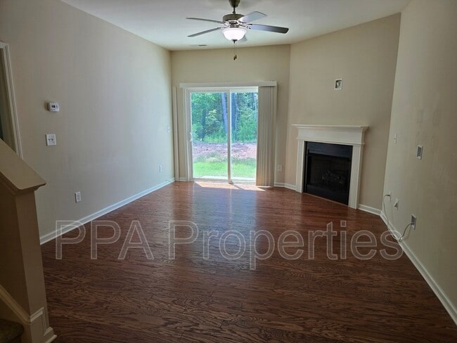 Building Photo - 225 Zante Currant Rd