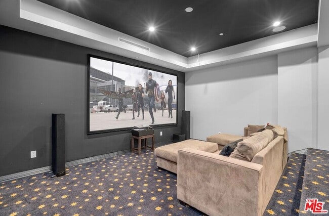 Building Photo - 331 Canon Dr