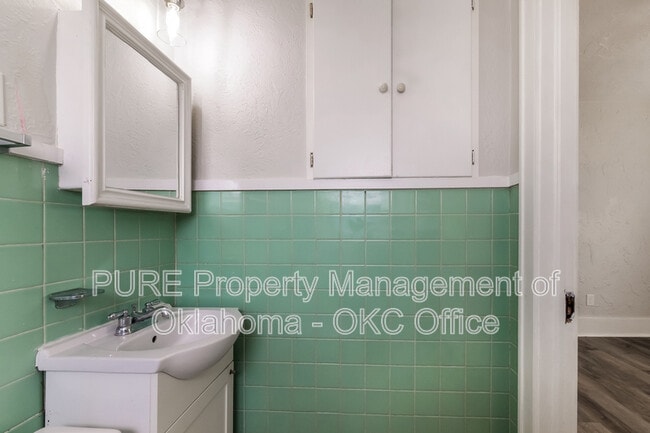 Building Photo - 2143 NW 29th St