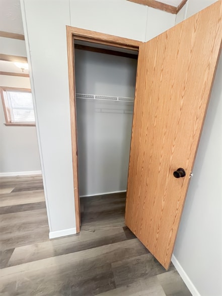 Building Photo - 27 Village Ct