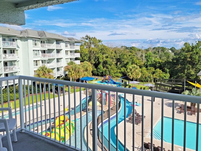 Building Photo - Summerhouse 310