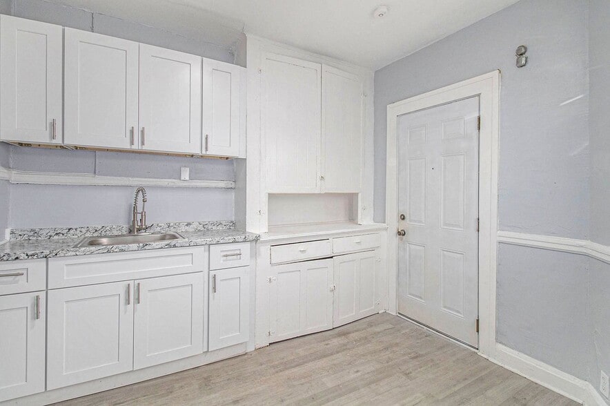 Building Photo - 3801 Ellery St