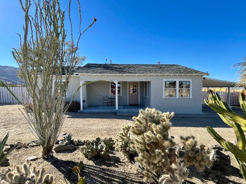 Building Photo - 7546 Sahara Ave