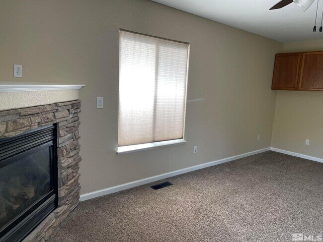 Building Photo - 17895 Timber Grove Ct