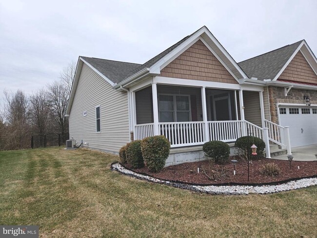 Building Photo - 5 Harcourt Dr