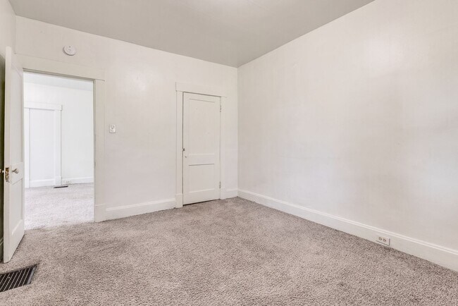 Building Photo - 275 Lelia St