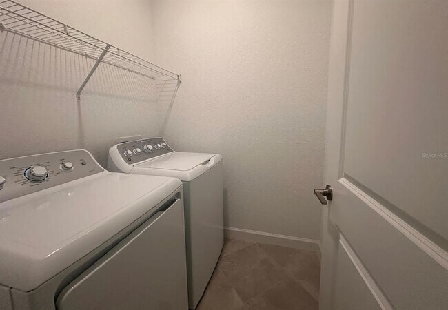 Building Photo - 8883 St Kitts Cir