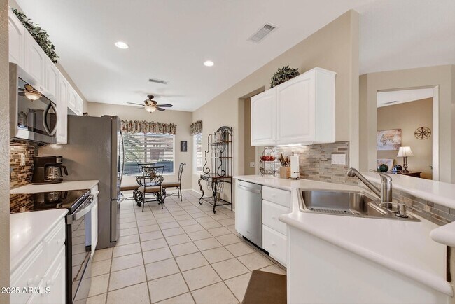 Building Photo - 17703 N Escalante Ln