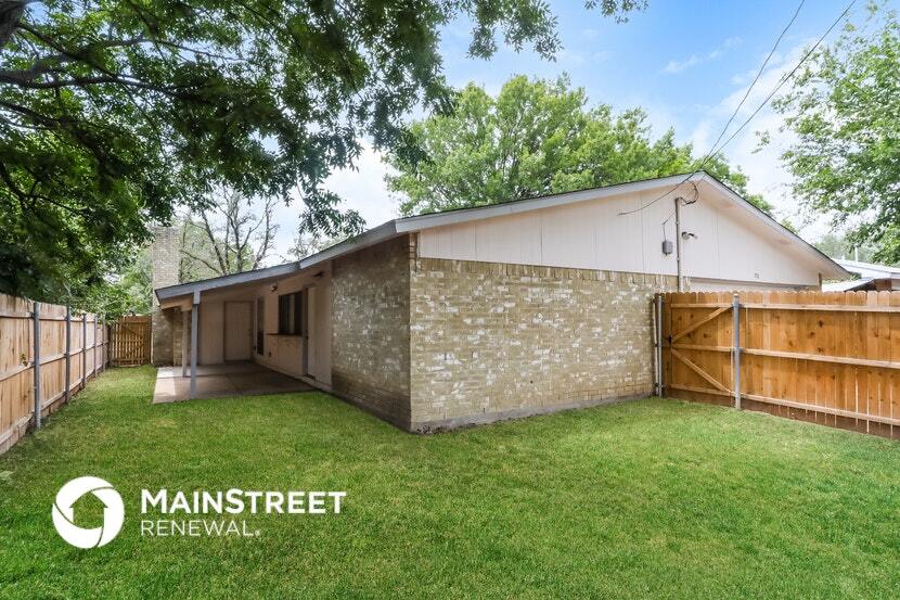Building Photo - 710 Bluebonnet Dr