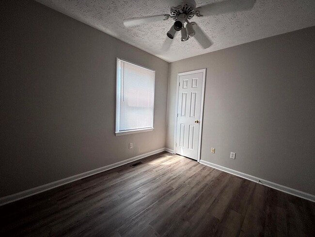 Building Photo - 2508 Lull Water Dr