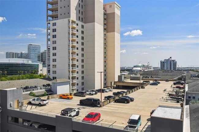 Building Photo - 700 S Harbour Island Blvd